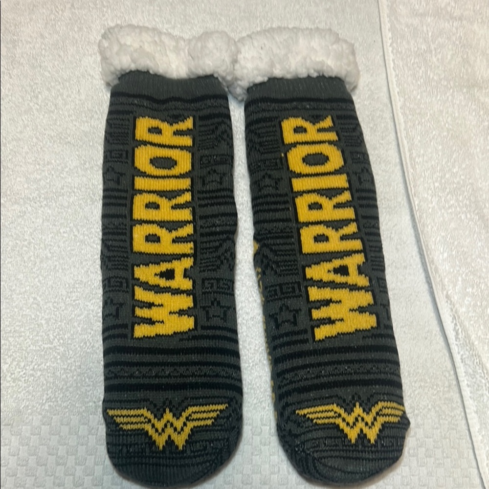 DC Wonder Woman Sherpa Lined Non-Slip Women's Warrior Slipper Socks - One Size